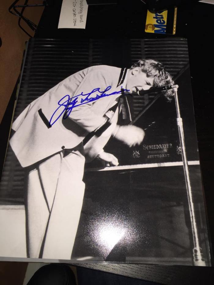 Jerry Lee Lewis Signed in NY Dec 2015 shared by Mark Roberts video proof